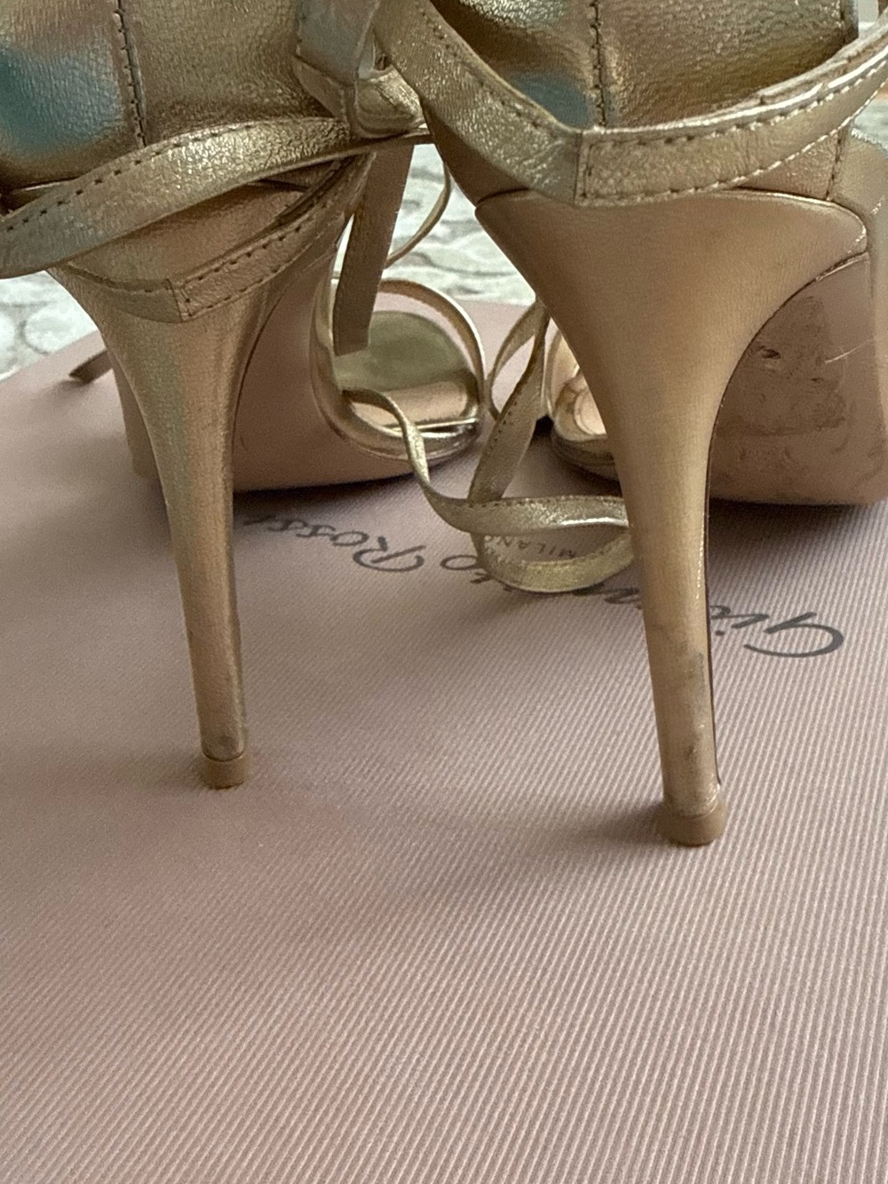 Gianvito Rossi Gold Strappy Ankle-Tie Sandals - Women Size 37.5 - Picture 4 of 4